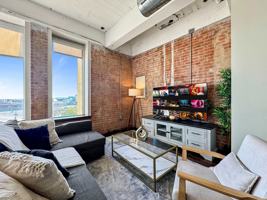 featured image of 555 Evergreen St