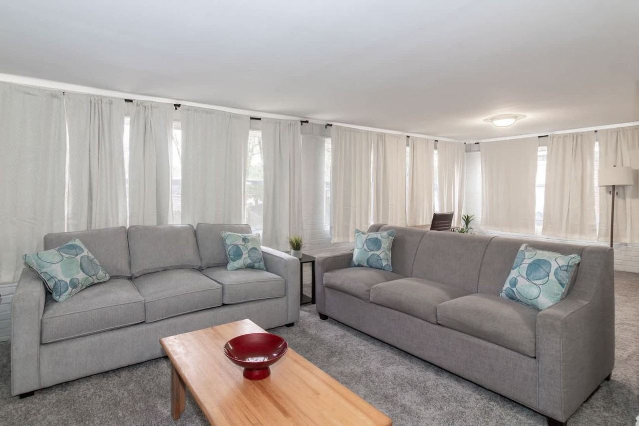 2800 Gardenia St #1043741P - Photo 3 of 44