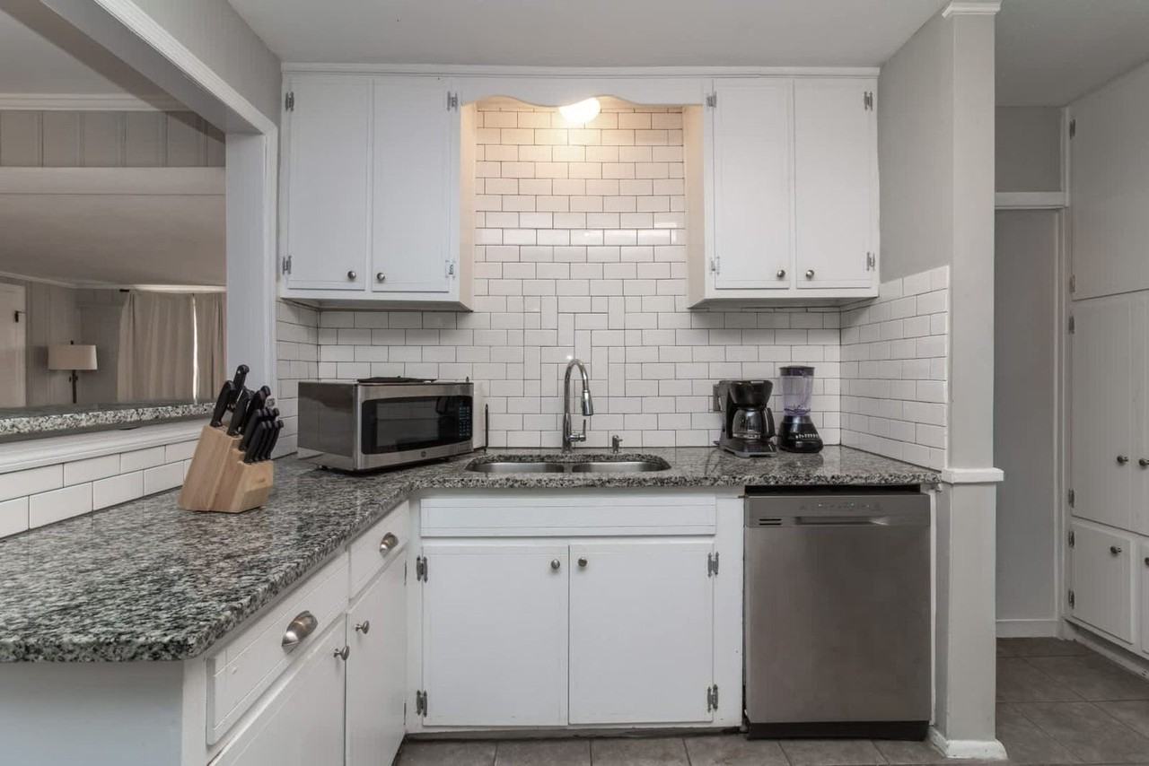 2800 Gardenia St #1043741P - Photo 7 of 44