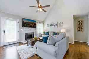 featured image of 13 Windfield Dr