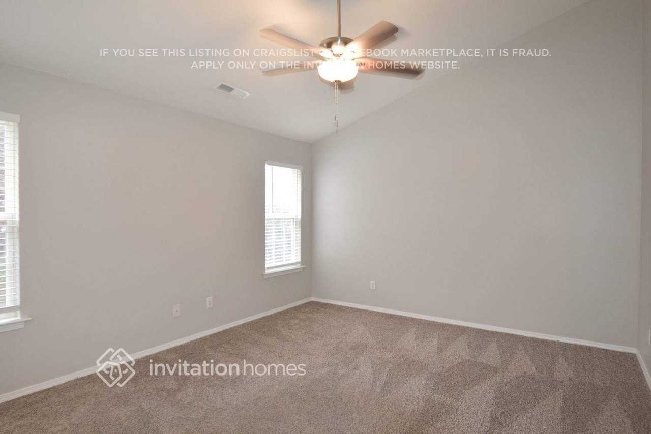 5431 Seaspray Ln - Photo 5 of 11