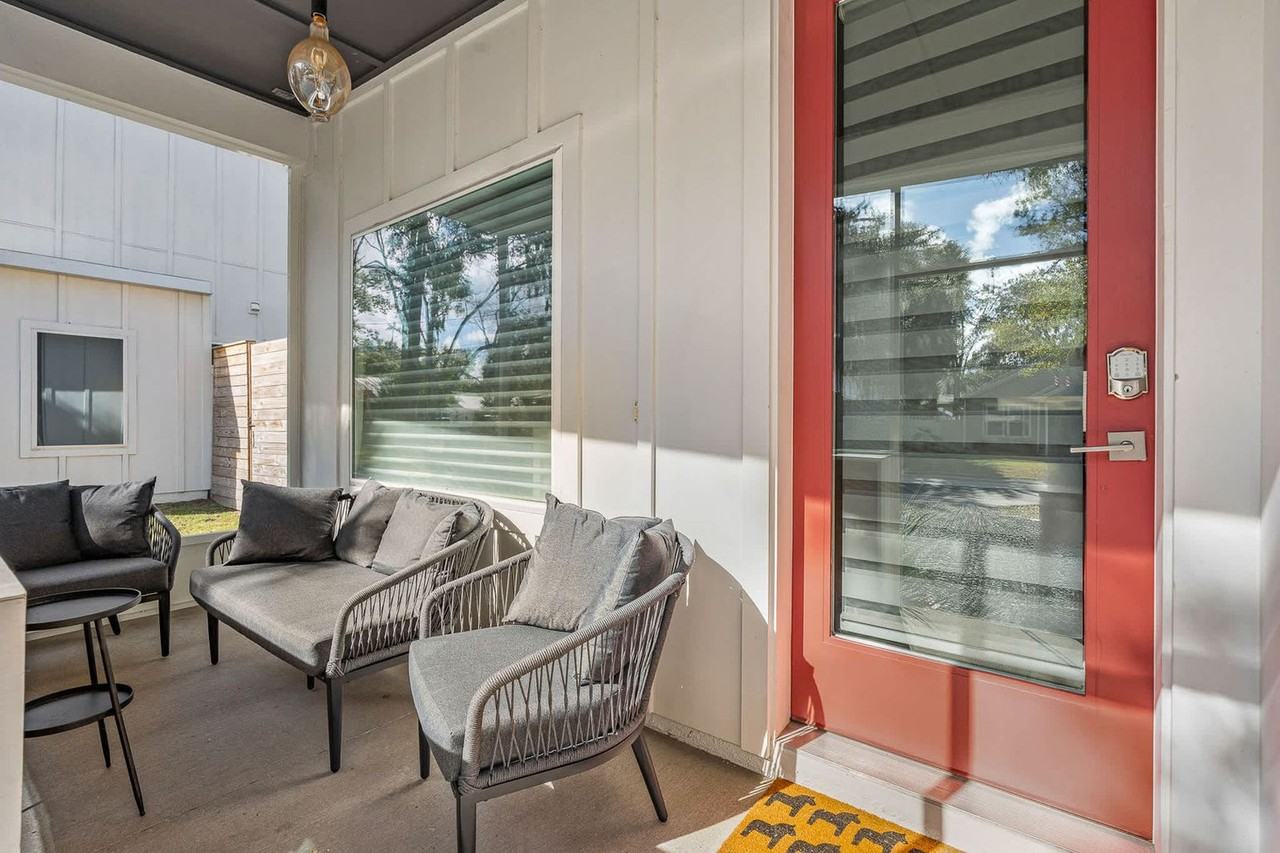 21 Pearl St #1281964P - Photo 4 of 43