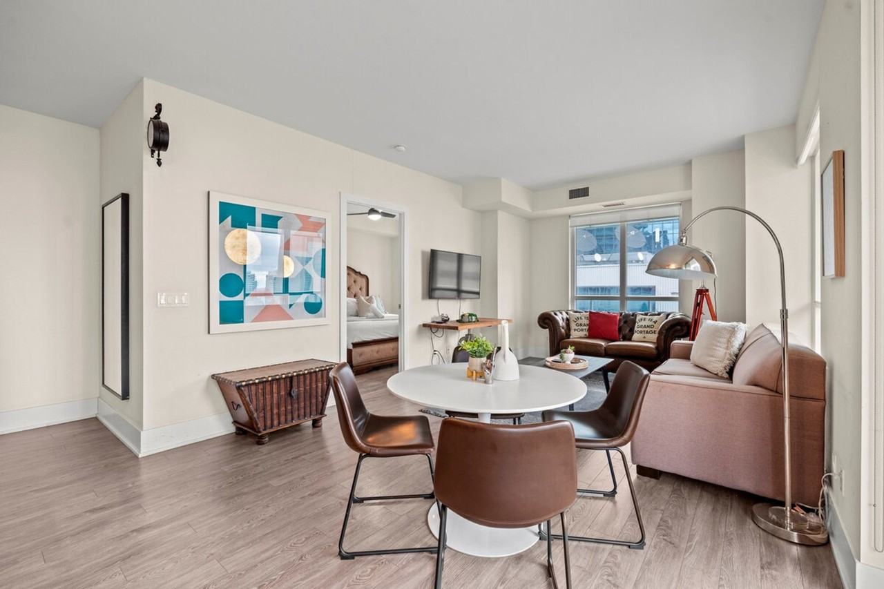 277 Front St W #1376721P - Photo 5 of 19