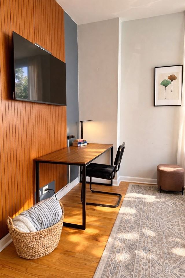 906 N Damen Ave #1379014P - Photo 3 of 17