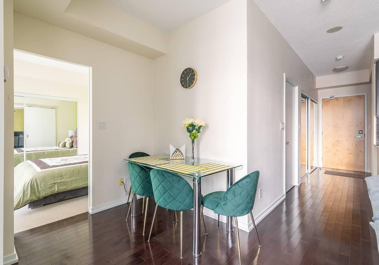 14D York St #1037046P - Photo 7 of 25