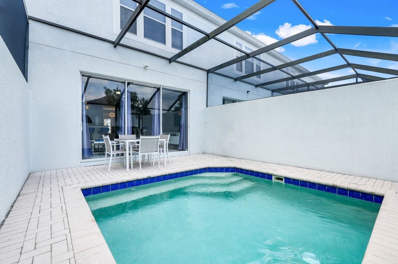 2530 Maneshaw Ln #1436139P - Photo 5 of 40