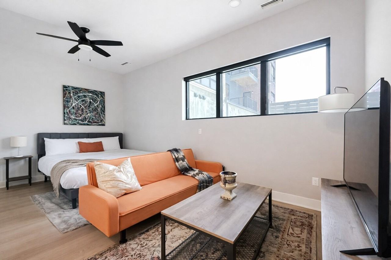 4619 Douglas St #1464878P - Photo 3 of 14