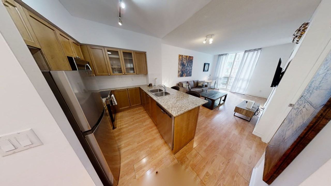 761 Bay St #1473119P - Photo 7 of 10