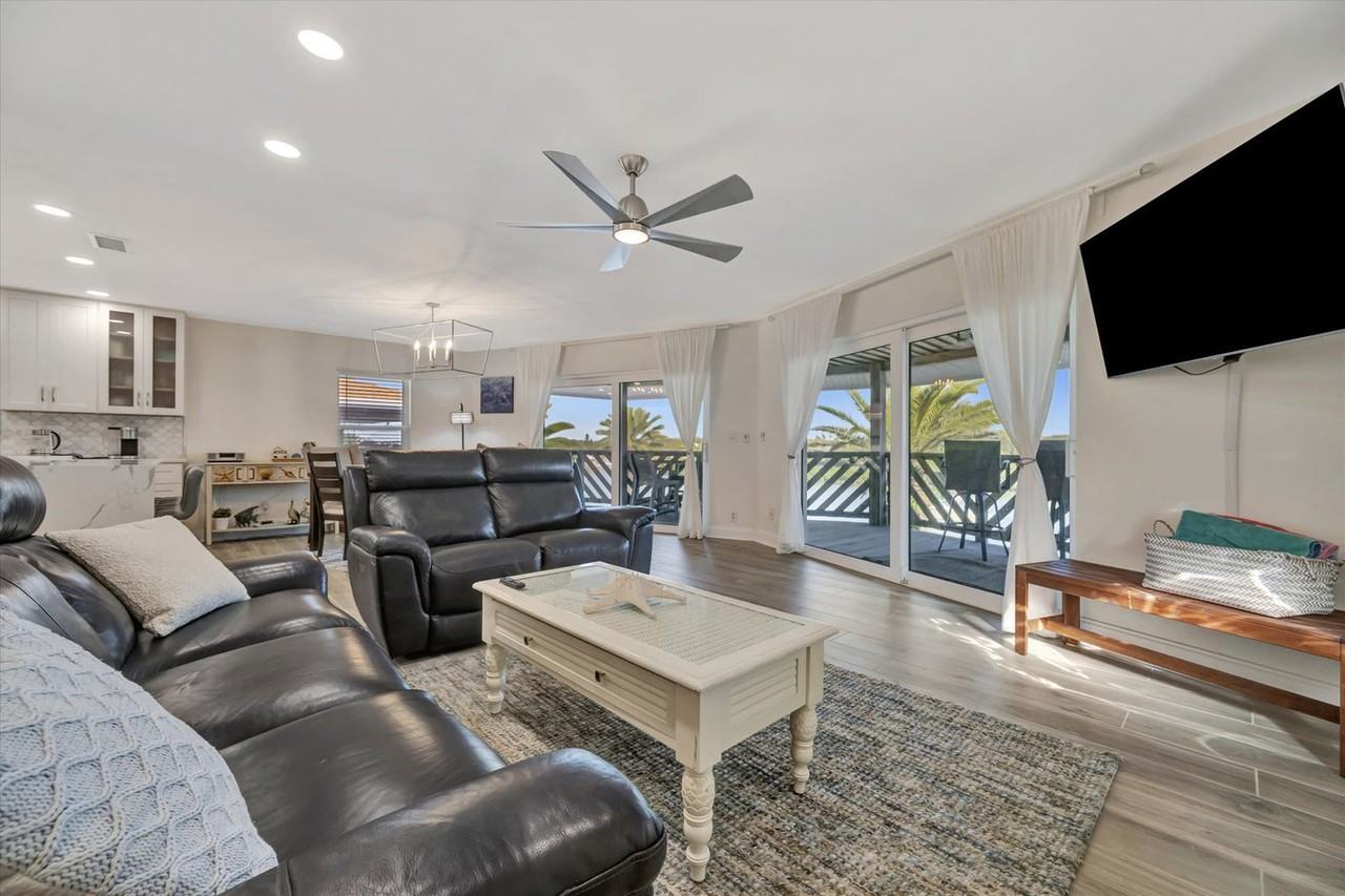 10 Gulf Blvd #1475816P - Photo 4 of 50