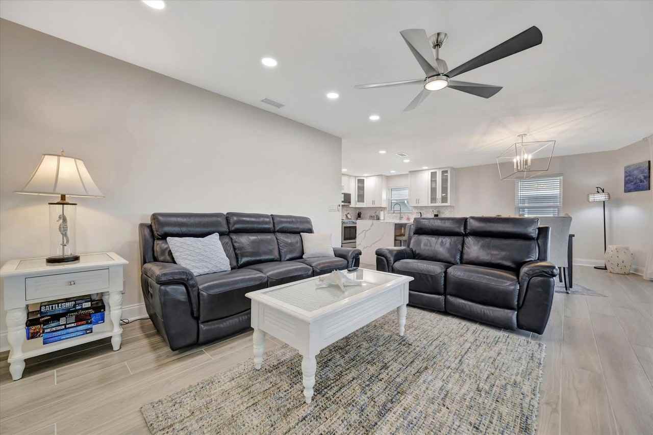 10 Gulf Blvd #1475816P - Photo 5 of 50