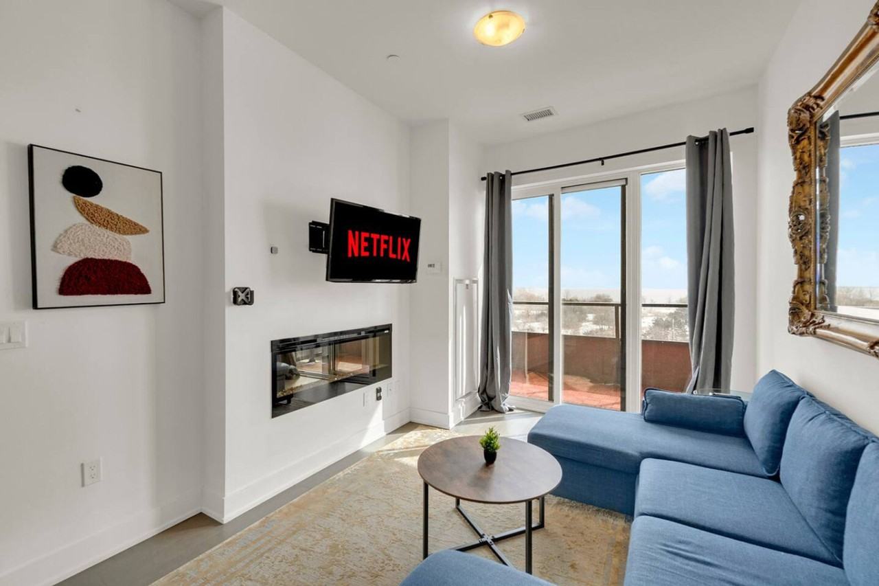 20 Shore Breeze Dr #1491178P - Photo 4 of 46