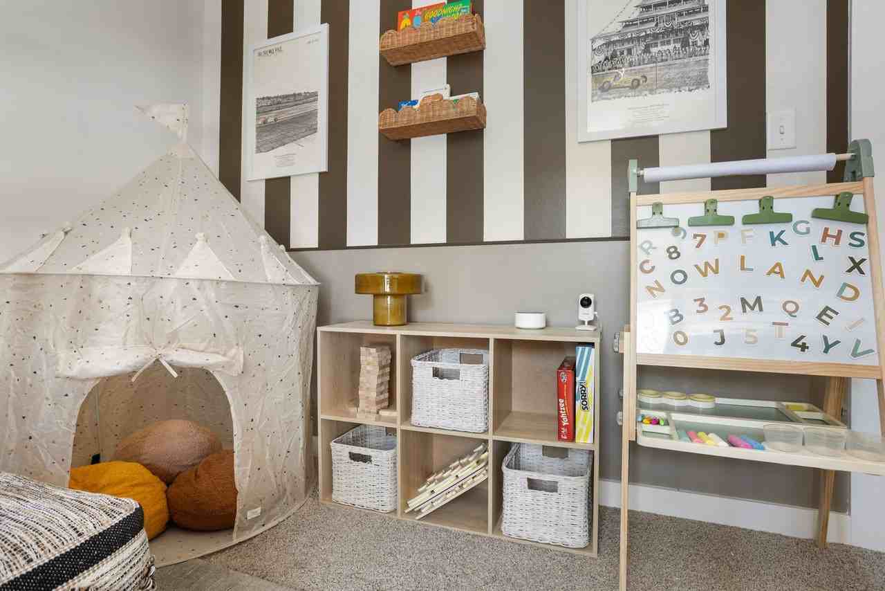 2308 Nowland Ave #1492765P - Photo 6 of 50