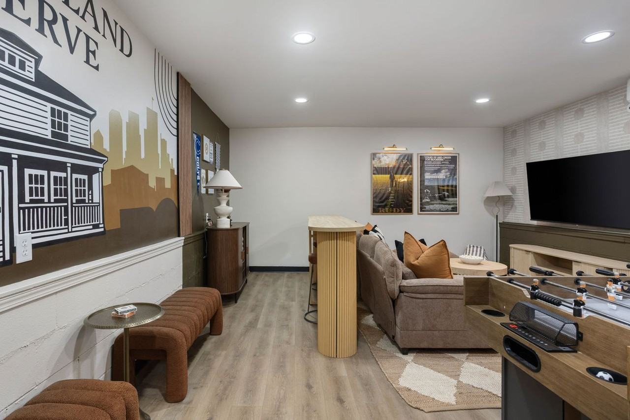 2308 Nowland Ave #1492765P - Photo 7 of 50