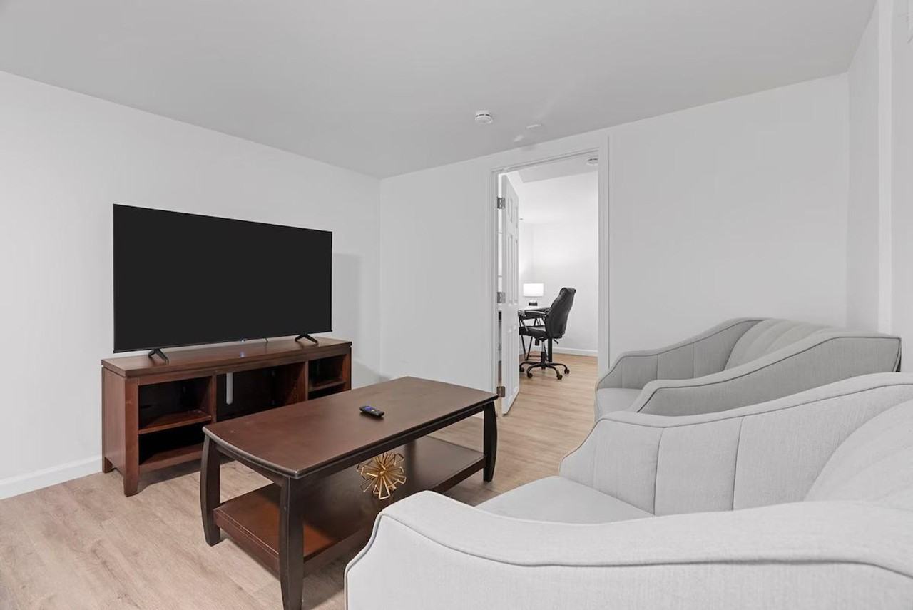 6444 Wade Ave #1472881P - Photo 3 of 33