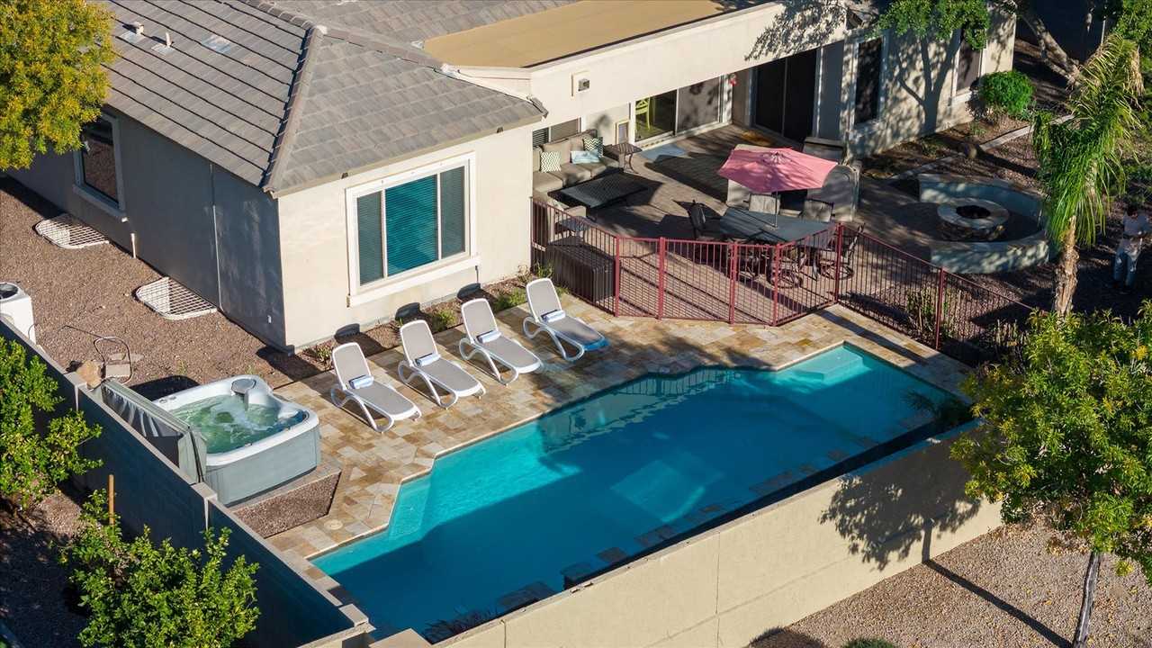 8429 W Northview Ave #1023380P - Photo 7 of 40