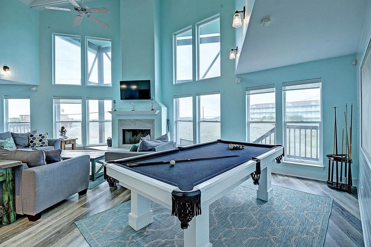 9 La Playa #1023242P - Photo 3 of 36