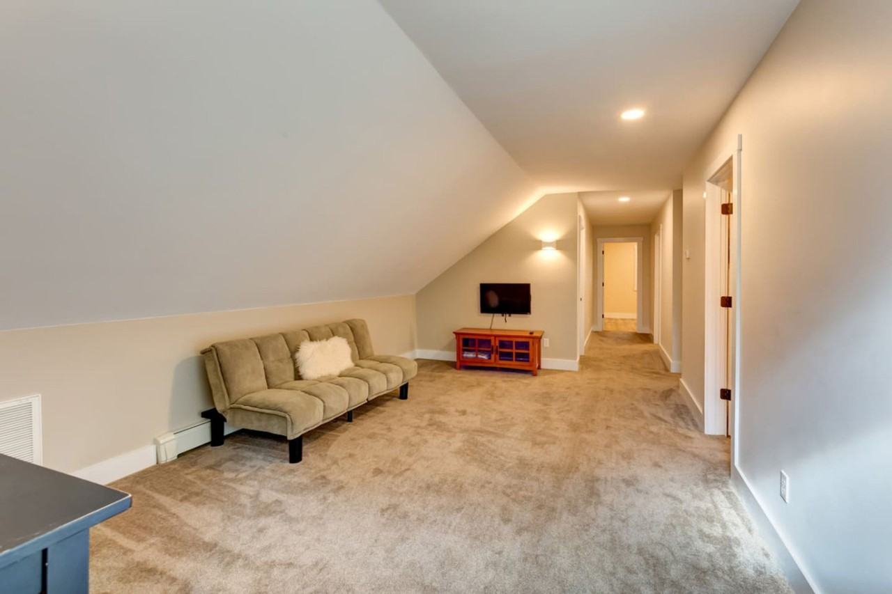 941 Brush Hollow Rd #1492974P - Photo 3 of 45