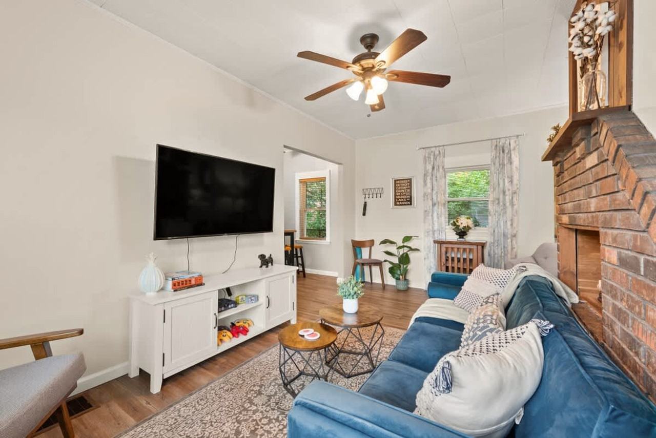 3175 Rocky River Dr #1496035P - Photo 5 of 49