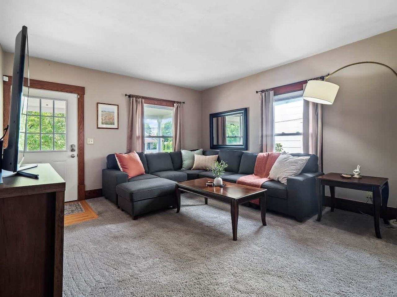 679 Washington St #1496068P - Photo 3 of 29