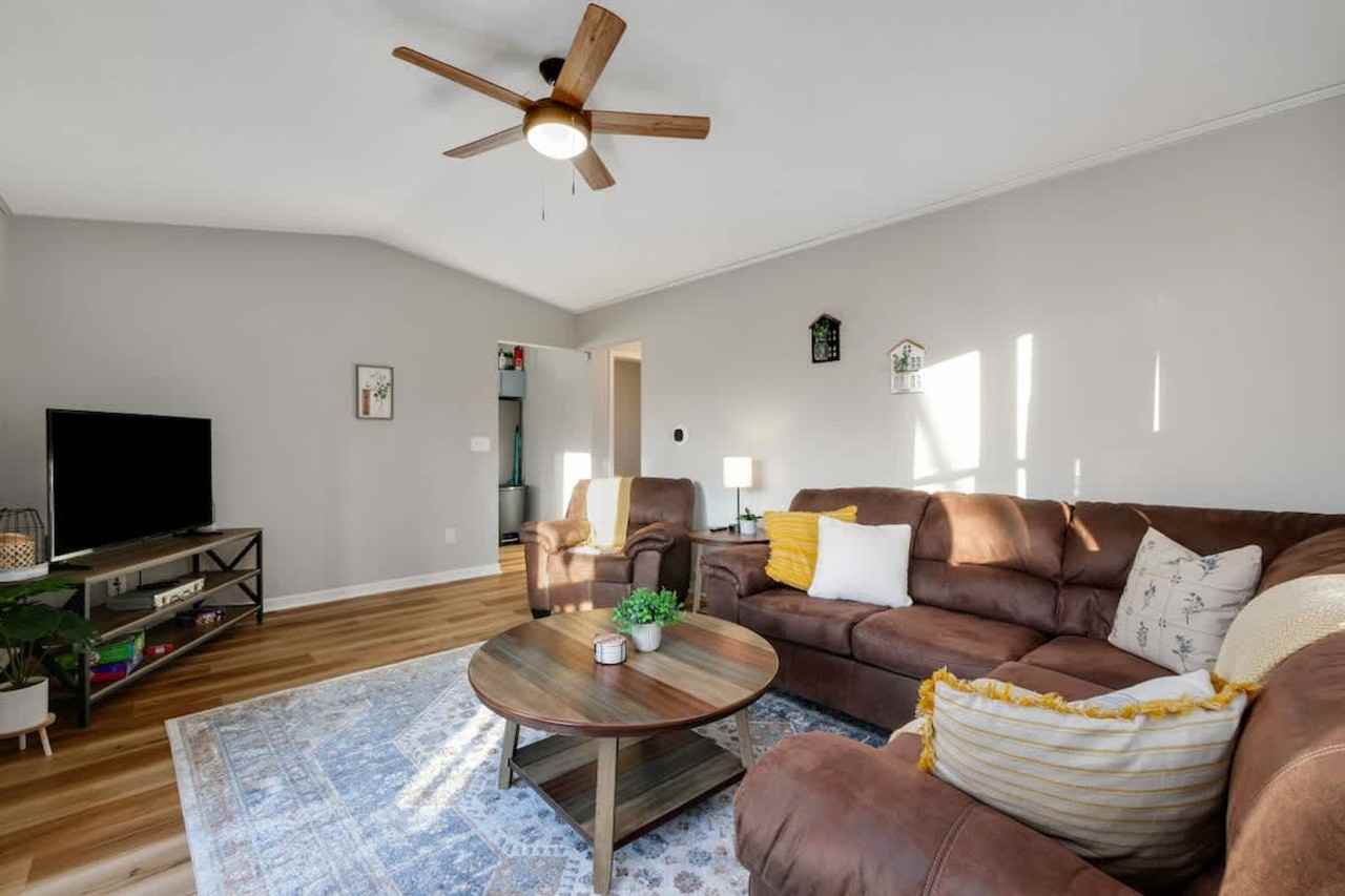 4544 Erie Ave Nw #1496113P - Photo 5 of 45