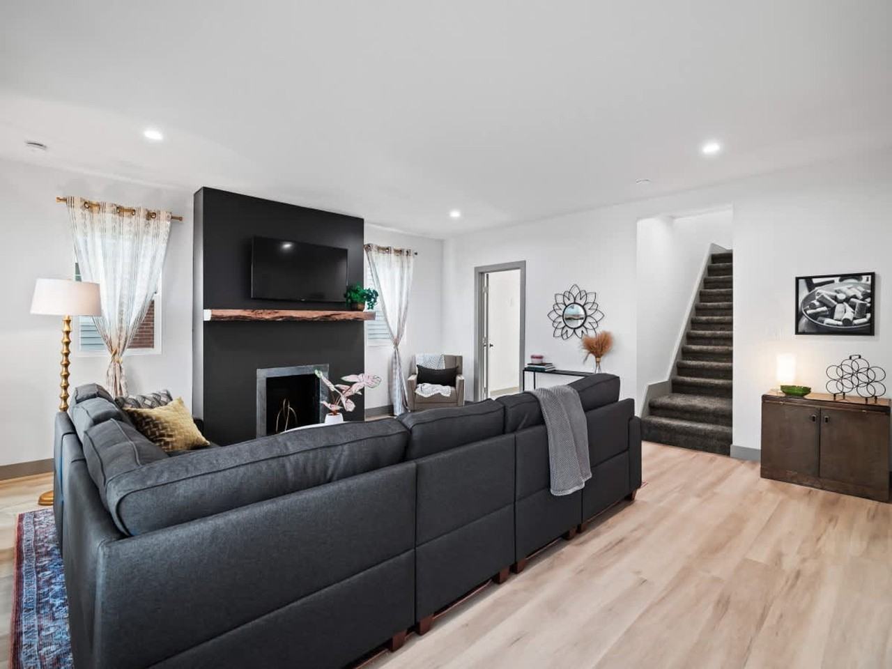 432 N Firestone Blvd #1496097P - Photo 3 of 50