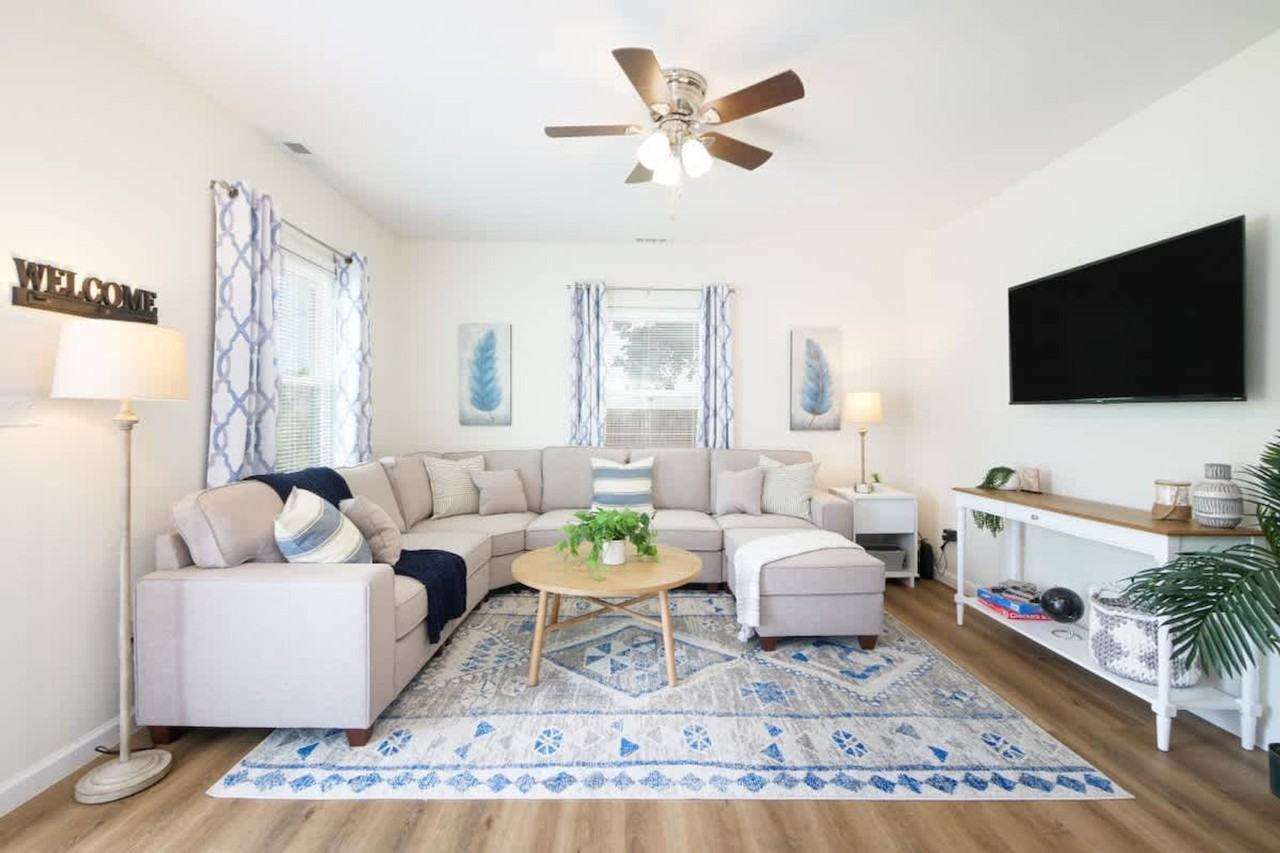 415 Short St #1496066P - Photo 3 of 50