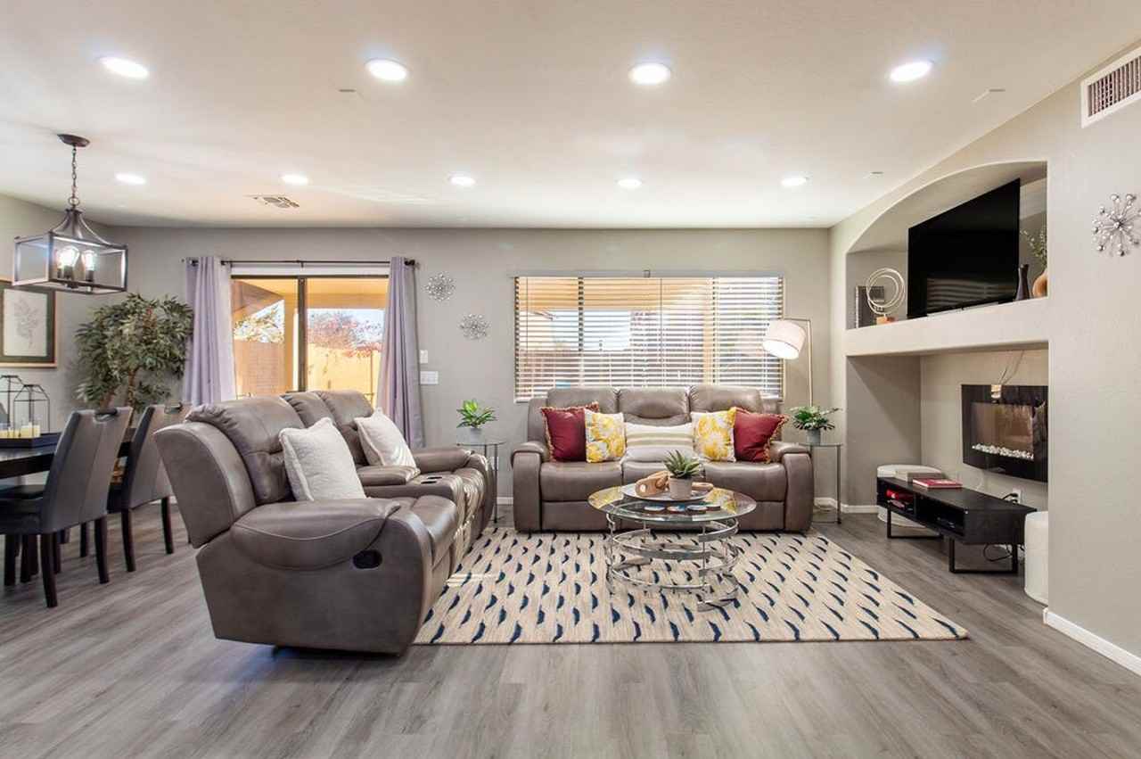 1387 E 10th Pl #1495038P - Photo 2 of 50