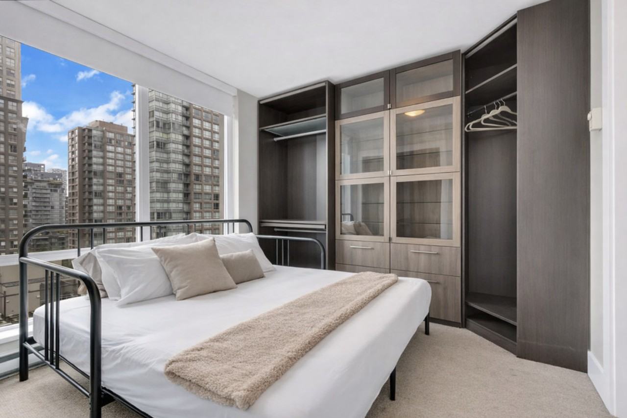 878 Seymour St #1496868P - Photo 7 of 14