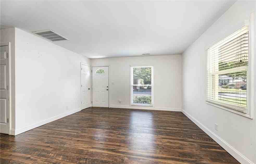 1896 Deborah Ln - Photo 6 of 12