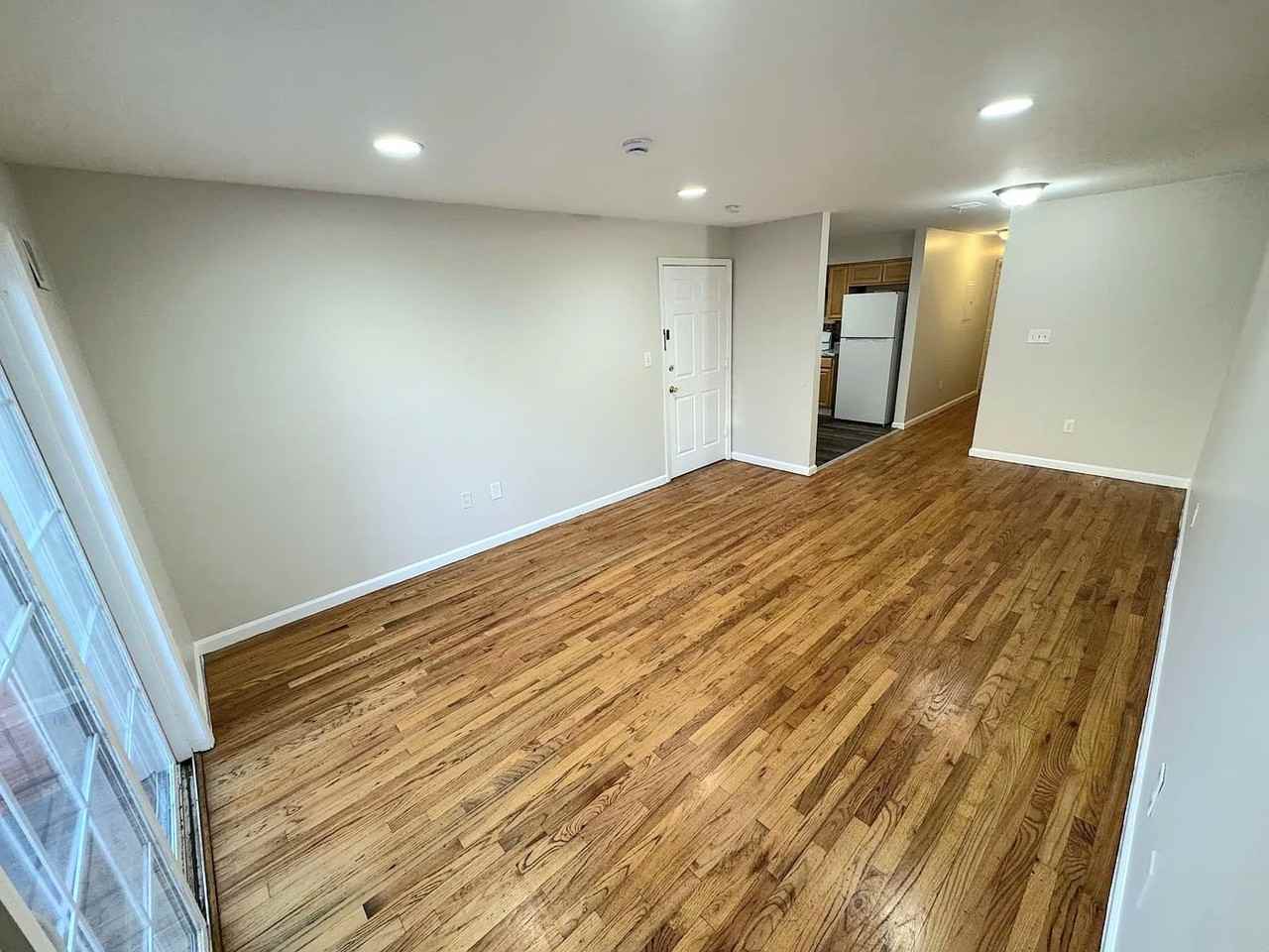 305 South 6th Street #1 - Photo 2 of 15