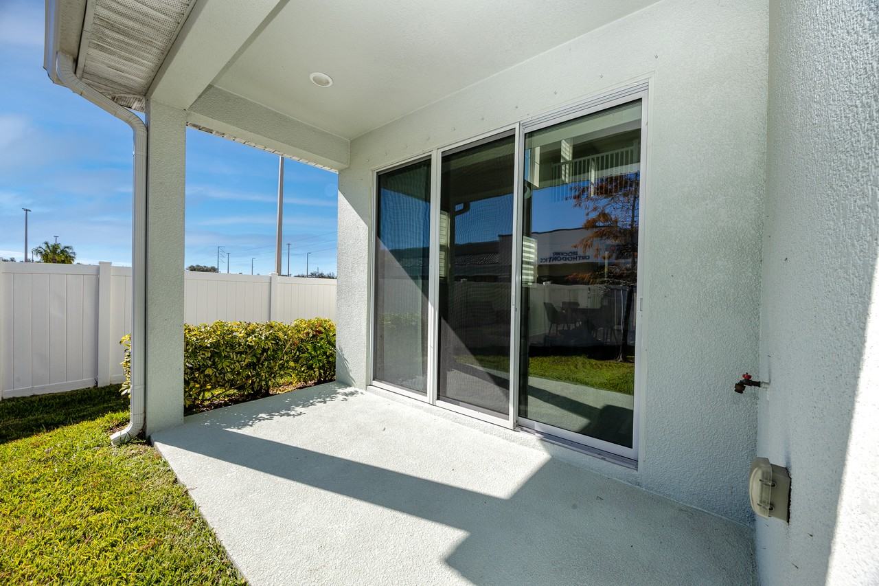 1527 Caldera Court - Photo 3 of 5