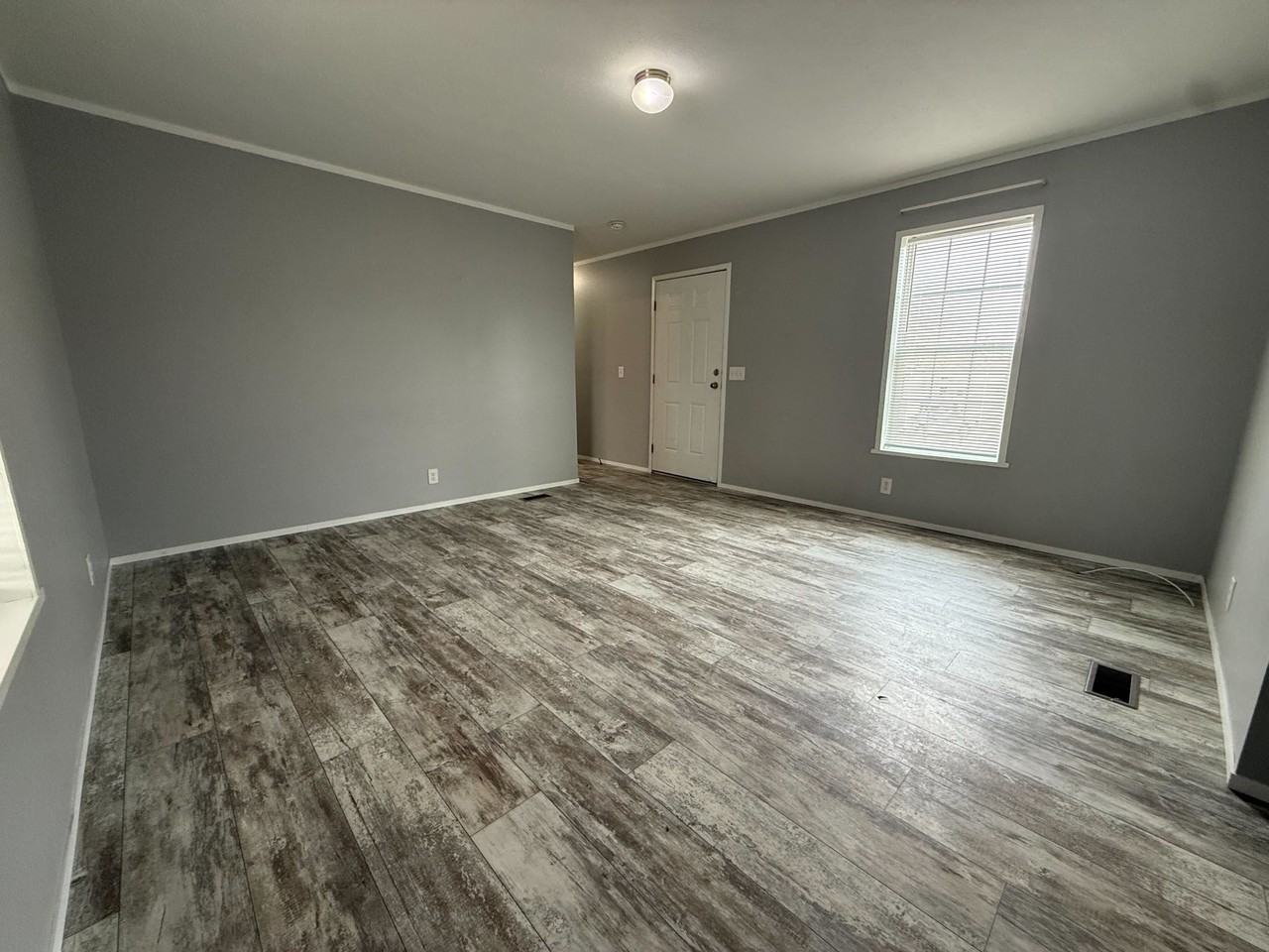 11827 Cascade Cir #4 - Photo 3 of 29