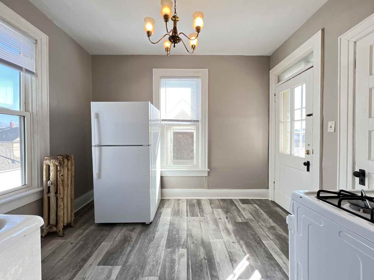 1262 University Ave #3 - Photo 4 of 9