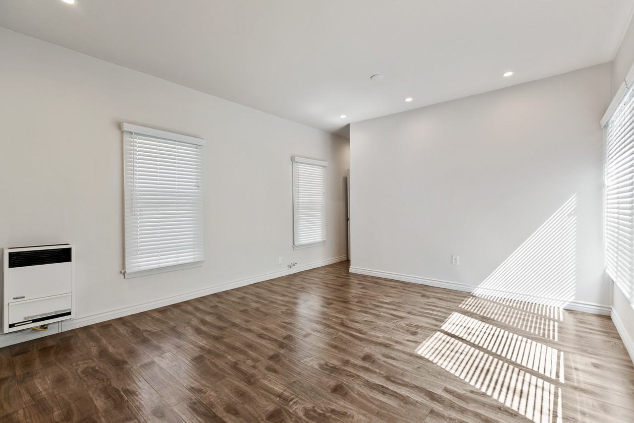 5135 Marathon Street #9 - Photo 3 of 7