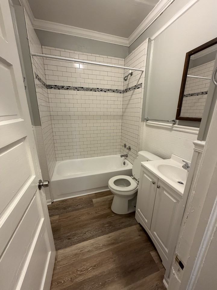 929 Lafayette Ave #1 - Photo 4 of 11