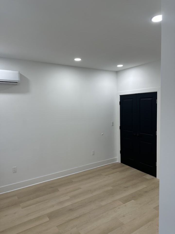 1911 W Hunting Park Ave #B - Photo 4 of 5