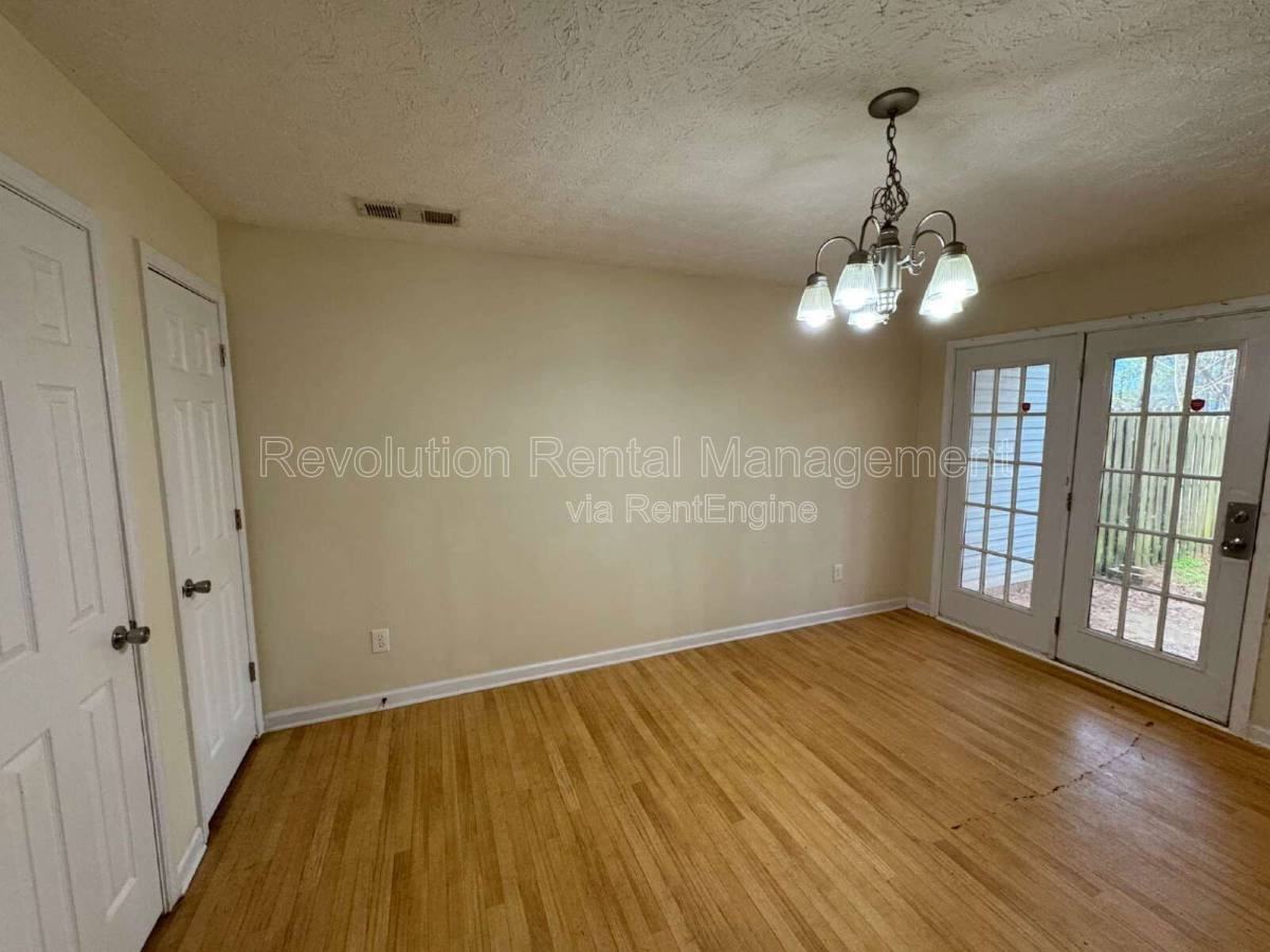 2607 Wellington Walk Pl - Photo 2 of 9