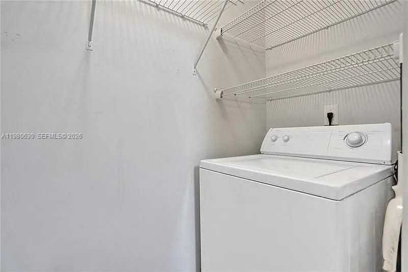 2325 Mariner Ct - Photo 6 of 8