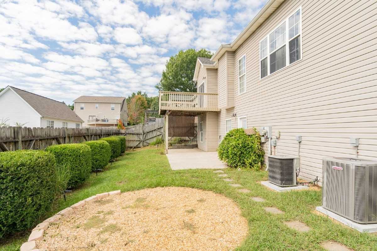 1165 Fuller Glen Cir - Photo 2 of 29