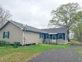 featured image of 1710 Lewis St