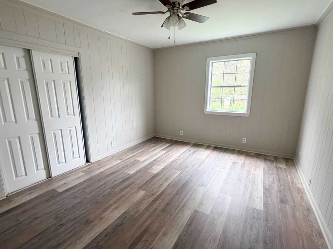 1710 Lewis St - Photo 7 of 12