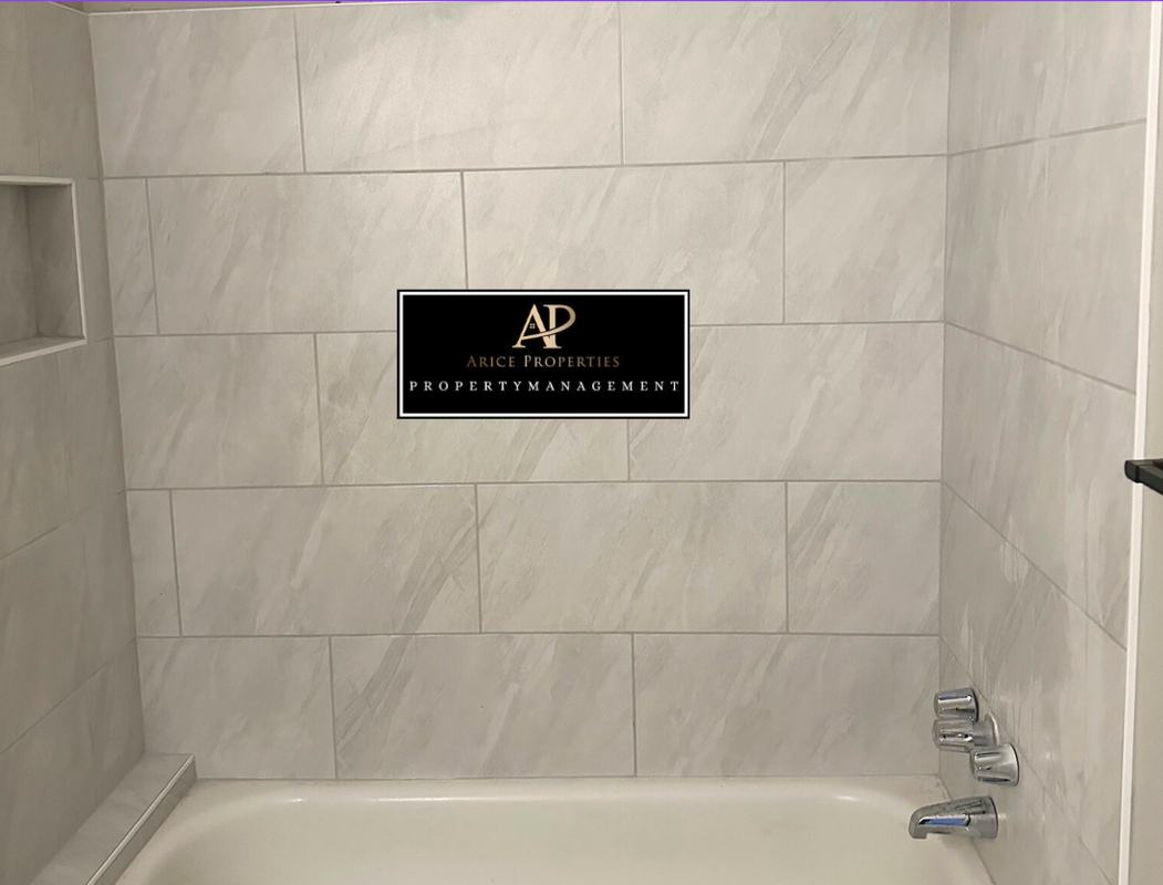 820 Beacon Pkwy E ##D - Photo 7 of 9