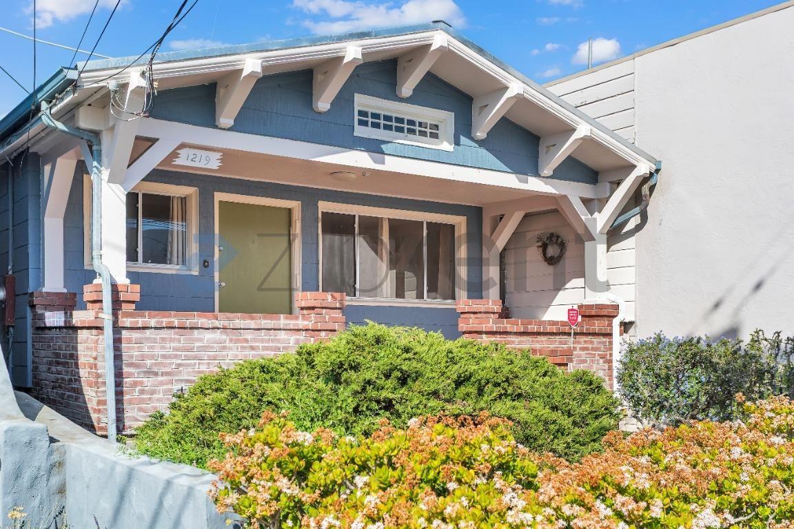 1219 43rd Ave - Photo 4 of 21