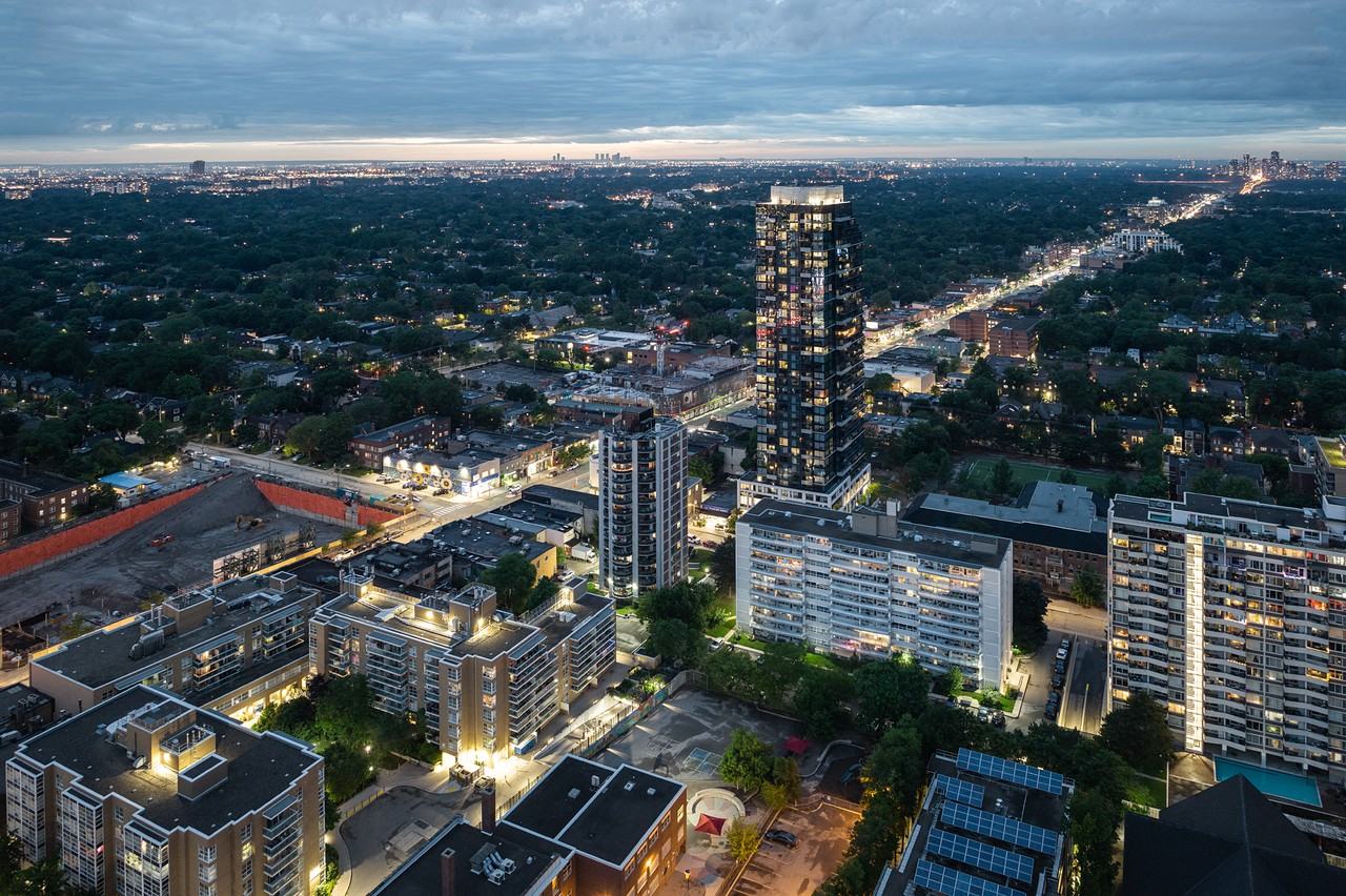 33 Erskine Avenue - Photo 3 of 50