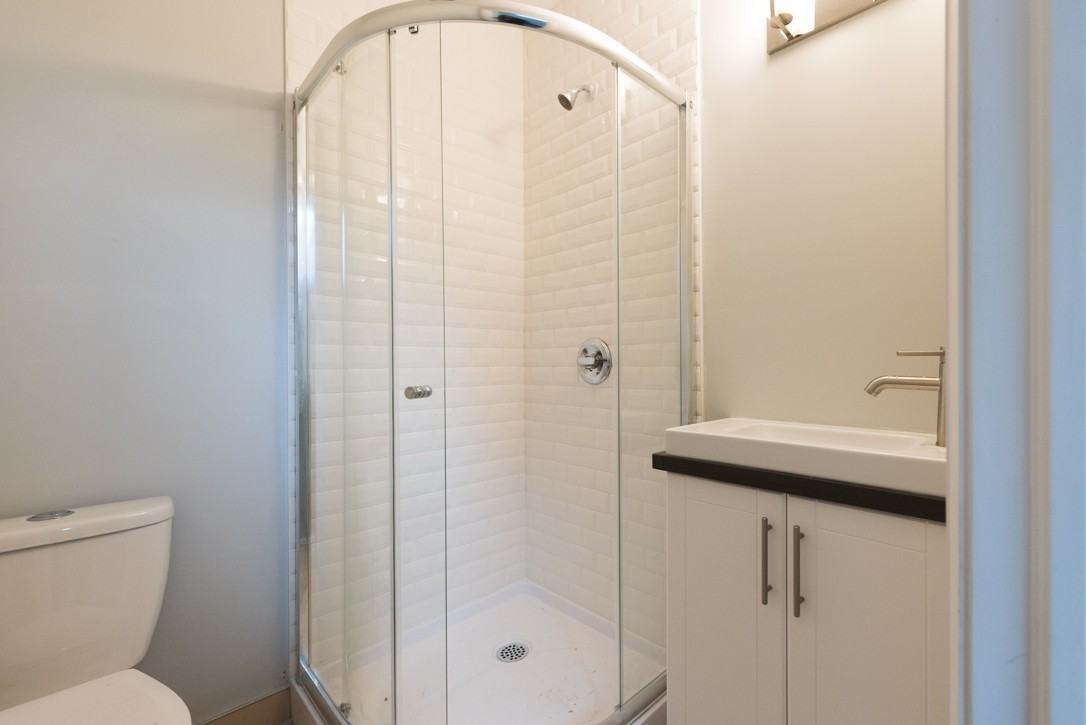 233 St Paul Street - Photo 6 of 8