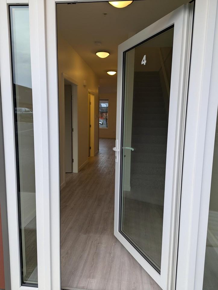 360 Moilliet Street #4 - Photo 2 of 16