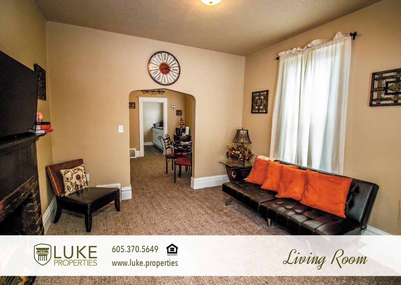 803 S Main Ave - Photo 5 of 12