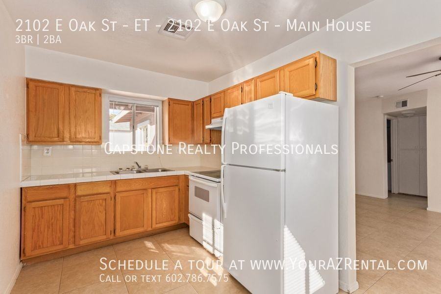 2102 2102 E Oak St - ET - 2102 E Oak St #MAIN