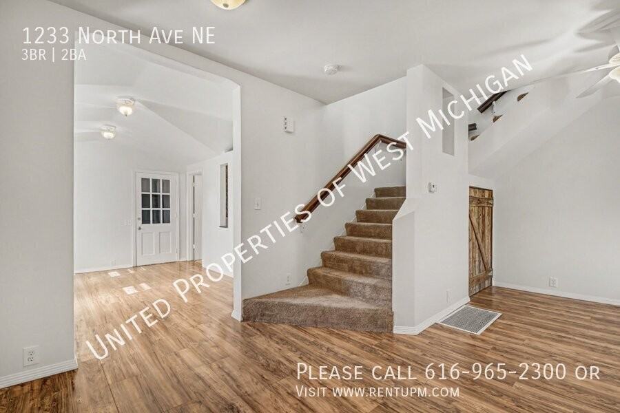 1233 North Ave Ne - Photo 7 of 21