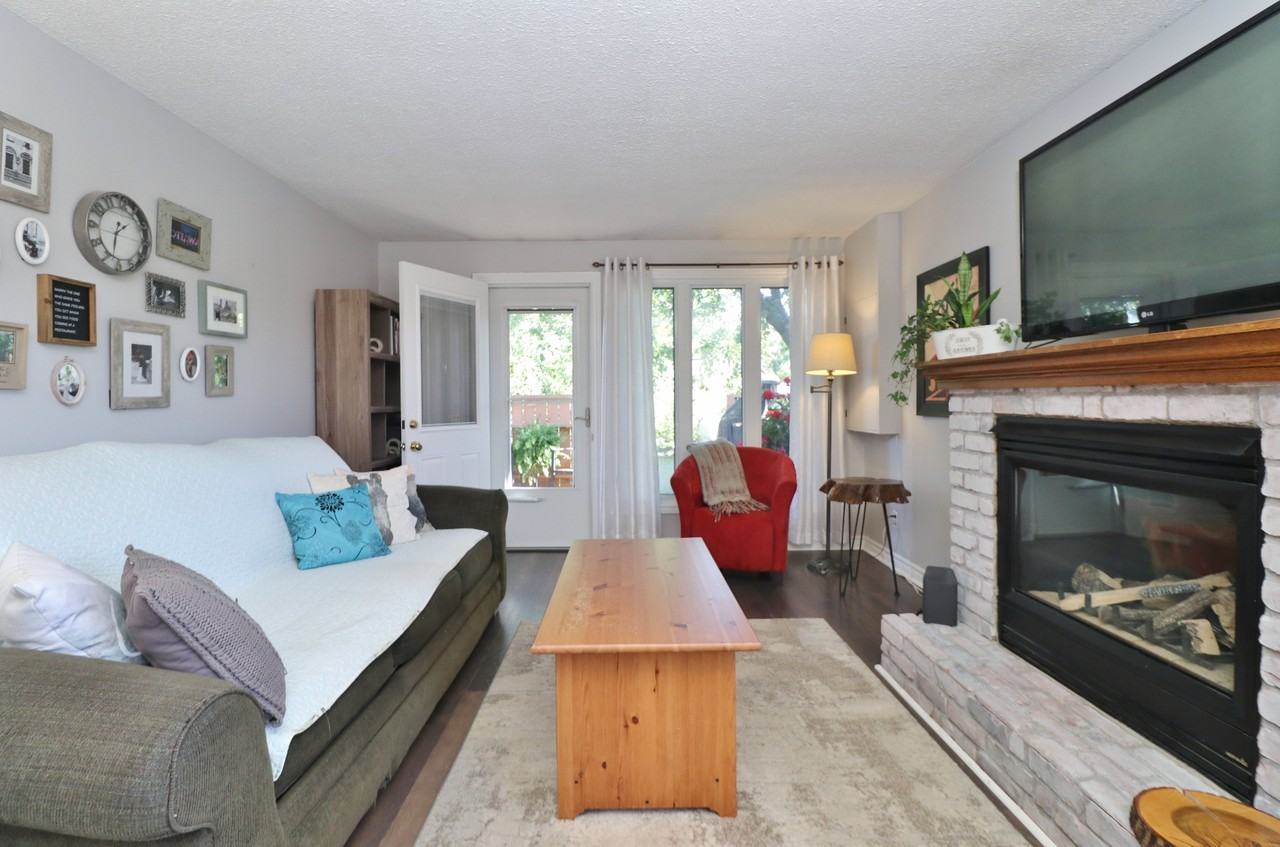 15 Laurie Crt - Photo 6 of 26